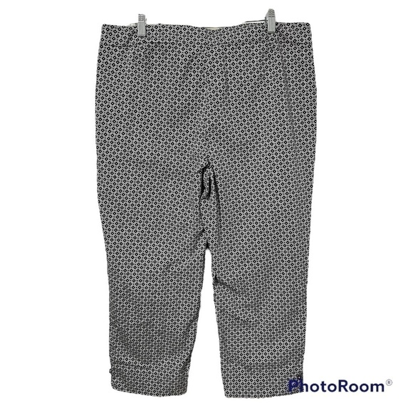 TALBOTS Black White Geometric Print Tapered Hem Cropped Heritage Pants Size 14 - Picture 2 of 10